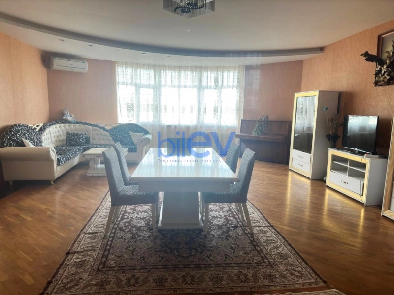 Aylıq Kirayə 3 otaqlı Yeni Tikili bina evi  190m², Bakı