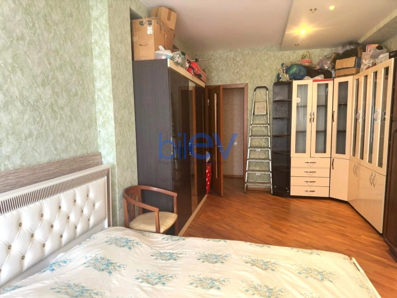 Aylıq Kirayə 3 otaqlı Yeni Tikili bina evi  190m², Bakı
