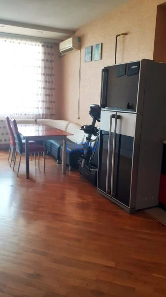 Aylıq Kirayə 3 otaqlı Yeni Tikili bina evi  190m², Bakı