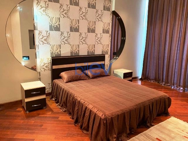 Aylıq Kirayə 2 otaqlı Yeni Tikili bina evi  110m², Bakı
