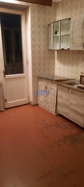Aylıq Kirayə 3 otaqlı Köhnə Tikili bina evi  75m², Bakı