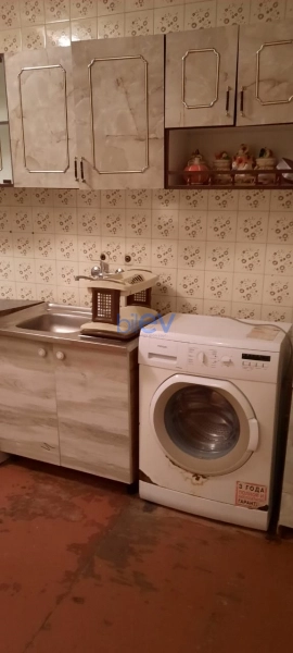 Aylıq Kirayə 3 otaqlı Köhnə Tikili bina evi  75m², Bakı