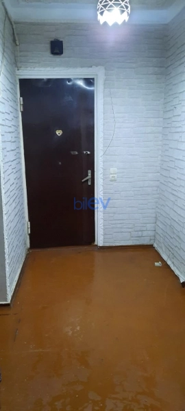 Aylıq Kirayə 3 otaqlı Köhnə Tikili bina evi  75m², Bakı
