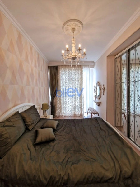 Aylıq Kirayə 2 otaqlı Yeni Tikili bina evi  98m², Bakı