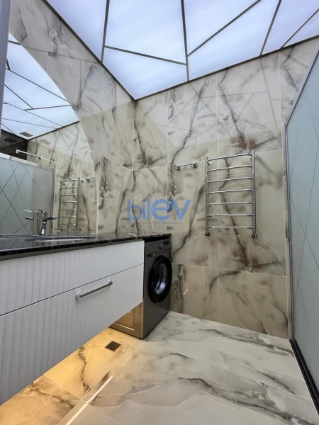 Aylıq Kirayə 2 otaqlı Yeni Tikili bina evi  90m², Bakı