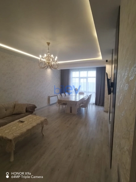 Aylıq Kirayə 2 otaqlı Yeni Tikili bina evi  80m², Bakı