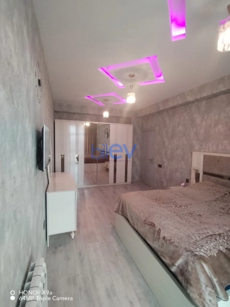 Aylıq Kirayə 2 otaqlı Yeni Tikili bina evi  80m², Bakı