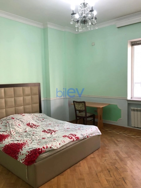 Aylıq Kirayə 2 otaqlı Yeni Tikili bina evi  68m², Bakı