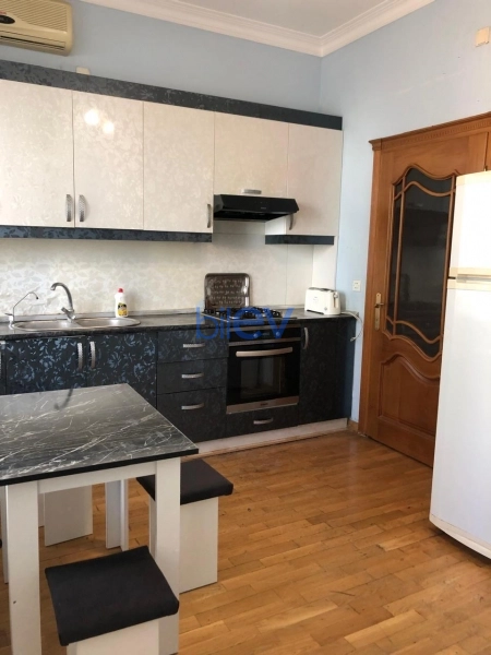 Aylıq Kirayə 2 otaqlı Yeni Tikili bina evi  68m², Bakı
