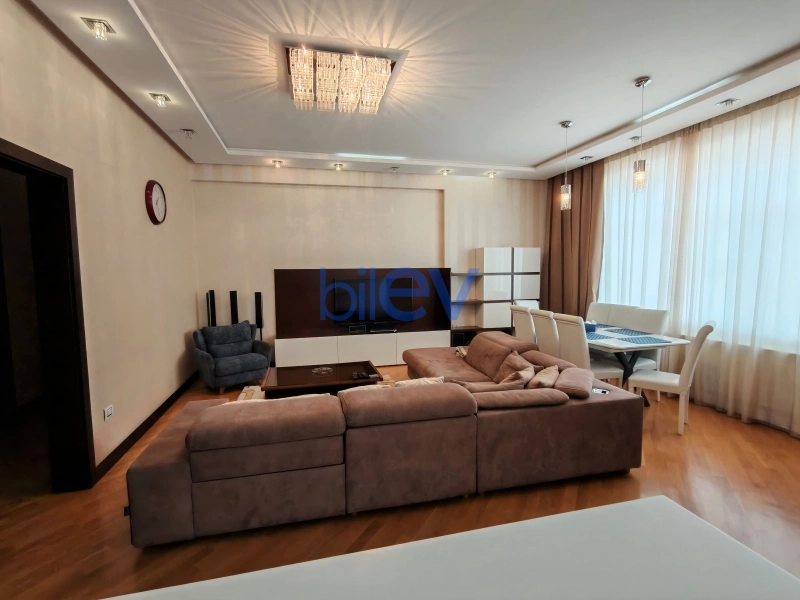 Aylıq Kirayə 4 otaqlı Yeni Tikili bina evi  176m², Bakı
