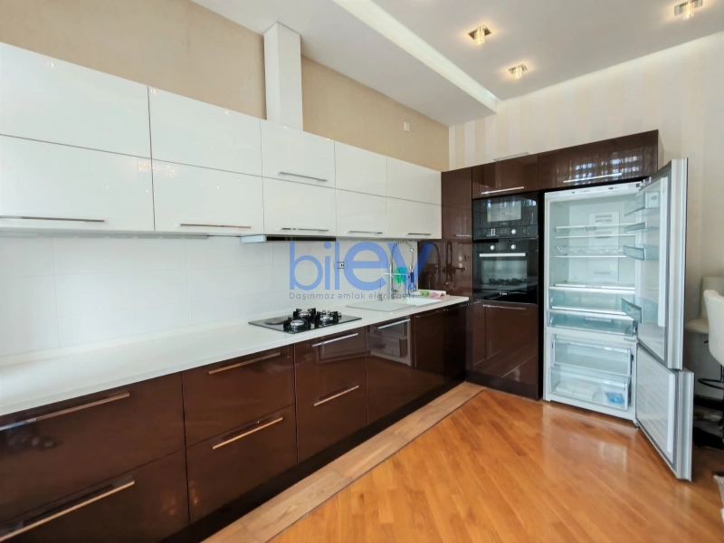Aylıq Kirayə 4 otaqlı Yeni Tikili bina evi  176m², Bakı