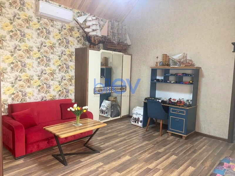 Aylıq Kirayə 5 otaqlı Həyət evi  352m², Bakı
