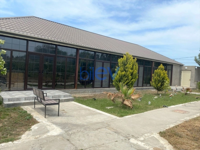 Aylıq Kirayə 5 otaqlı Həyət evi  352m², Bakı