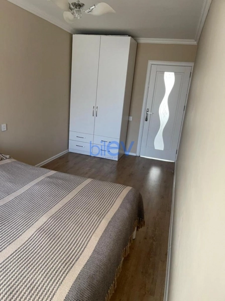 Aylıq Kirayə 2 otaqlı Köhnə Tikili bina evi  60m², Bakı