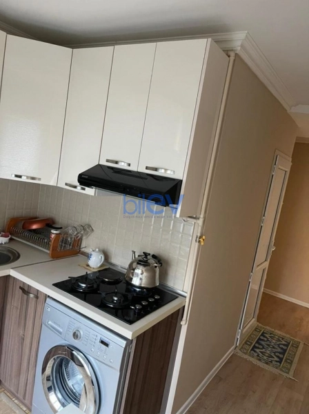 Aylıq Kirayə 2 otaqlı Köhnə Tikili bina evi  60m², Bakı