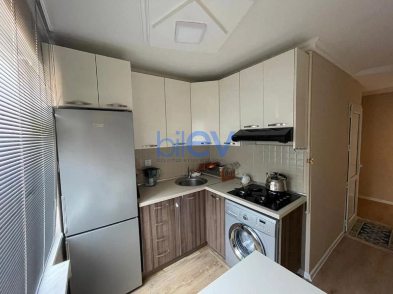 Aylıq Kirayə 2 otaqlı Köhnə Tikili bina evi  60m², Bakı