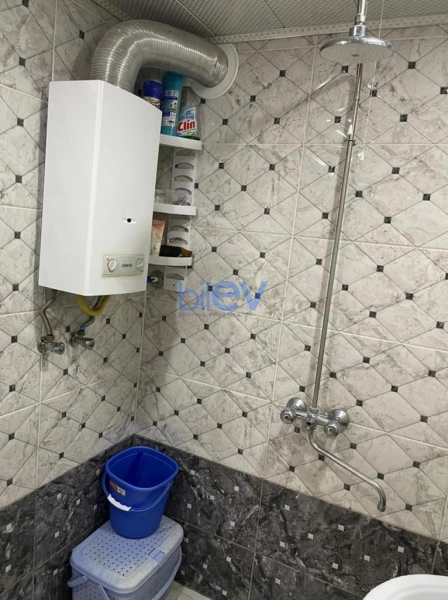Aylıq Kirayə 2 otaqlı Köhnə Tikili bina evi  60m², Bakı