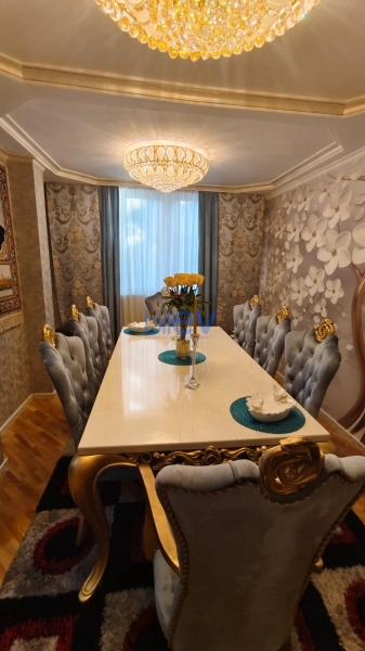 Satış 4 otaqlı Köhnə Tikili bina evi  100m², Bakı