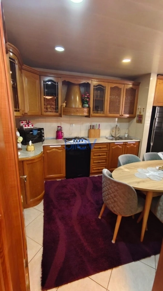 Satış 4 otaqlı Köhnə Tikili bina evi  100m², Bakı