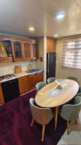 Satış 4 otaqlı Köhnə Tikili bina evi  100m², Bakı