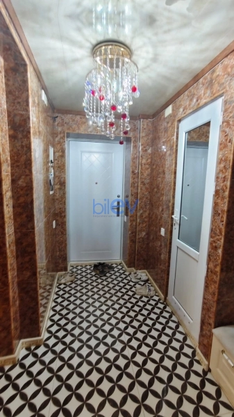 Satış 4 otaqlı Köhnə Tikili bina evi  100m², Bakı