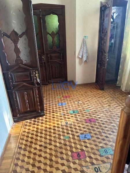 Aylıq Kirayə 4 otaqlı Həyət evi  80m², Bakı