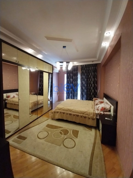 Aylıq Kirayə 2 otaqlı Yeni Tikili bina evi  78m², Bakı