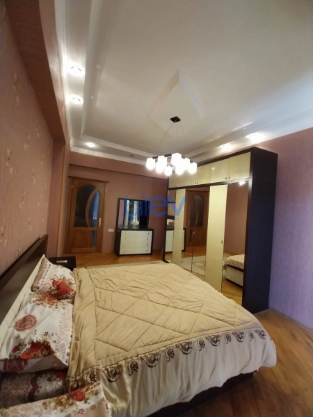 Aylıq Kirayə 2 otaqlı Yeni Tikili bina evi  78m², Bakı