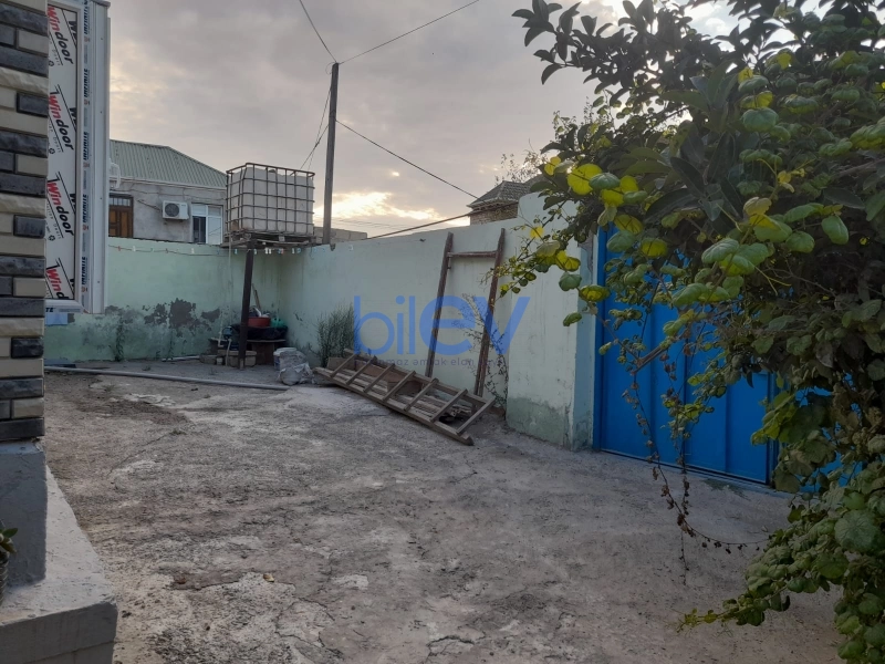 Satış 4 otaqlı Həyət evi  3m², Bakı