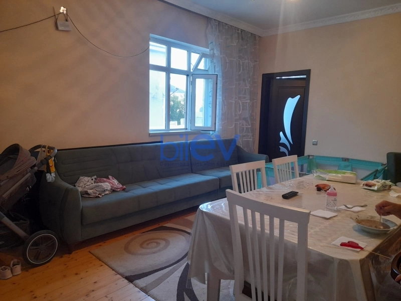 Satış 4 otaqlı Həyət evi  3m², Bakı