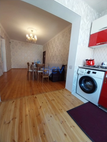 Aylıq Kirayə 2 otaqlı Köhnə Tikili bina evi  55m², Bakı