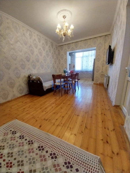 Aylıq Kirayə 2 otaqlı Köhnə Tikili bina evi  55m², Bakı