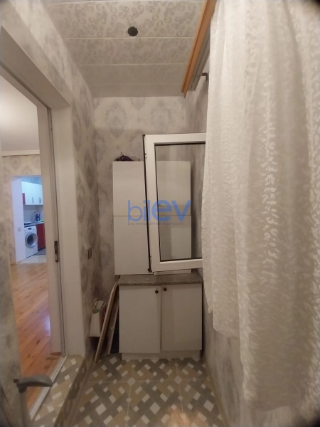 Aylıq Kirayə 2 otaqlı Köhnə Tikili bina evi  55m², Bakı