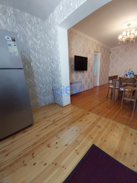 Aylıq Kirayə 2 otaqlı Köhnə Tikili bina evi  55m², Bakı