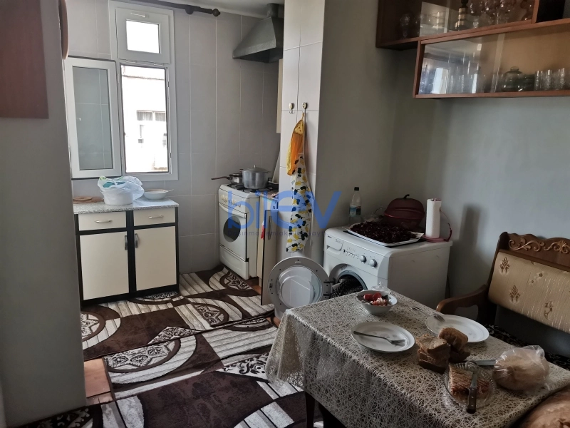 Aylıq Kirayə 1 otaqlı Köhnə Tikili bina evi  60m², Bakı
