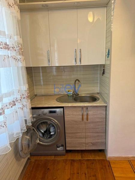 Aylıq Kirayə 2 otaqlı Köhnə Tikili bina evi  50m², Bakı