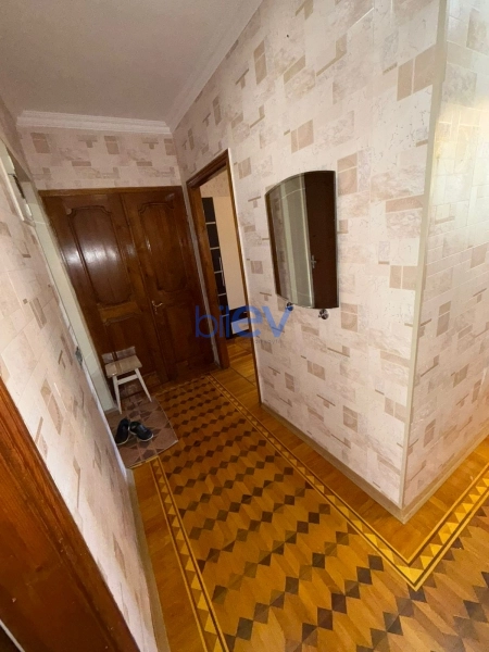 Aylıq Kirayə 2 otaqlı Köhnə Tikili bina evi  50m², Bakı