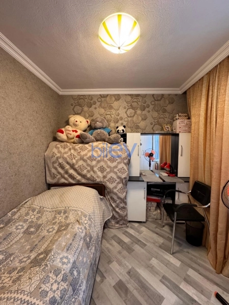Satış 3 otaqlı Köhnə Tikili bina evi  80m², Bakı