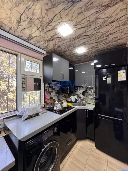 Satış 3 otaqlı Köhnə Tikili bina evi  80m², Bakı