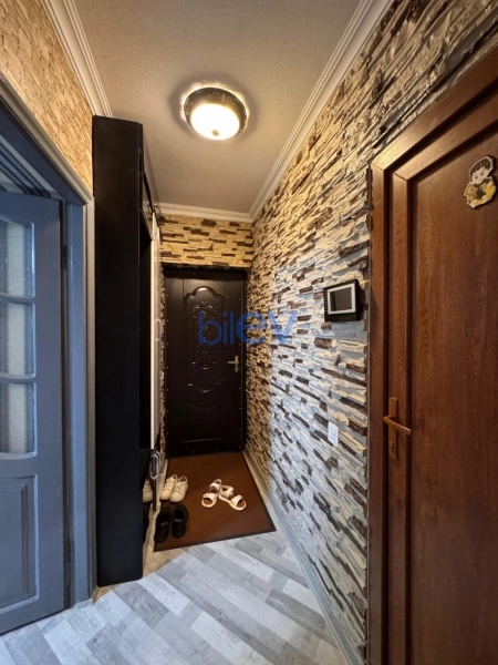 Satış 3 otaqlı Köhnə Tikili bina evi  80m², Bakı