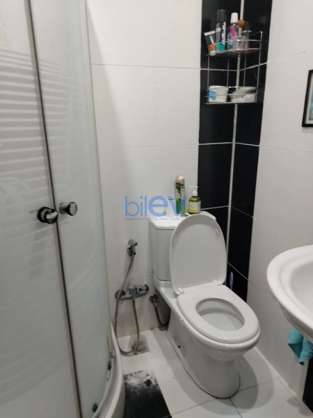 Aylıq Kirayə 2 otaqlı Yeni Tikili bina evi  65m², Bakı