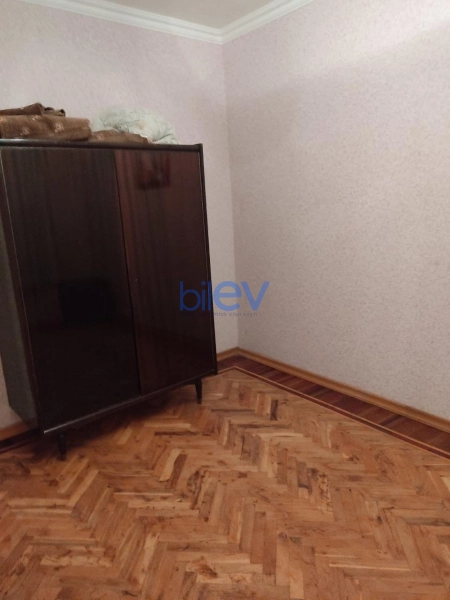 Aylıq Kirayə 5 otaqlı Köhnə Tikili bina evi  110m², Bakı