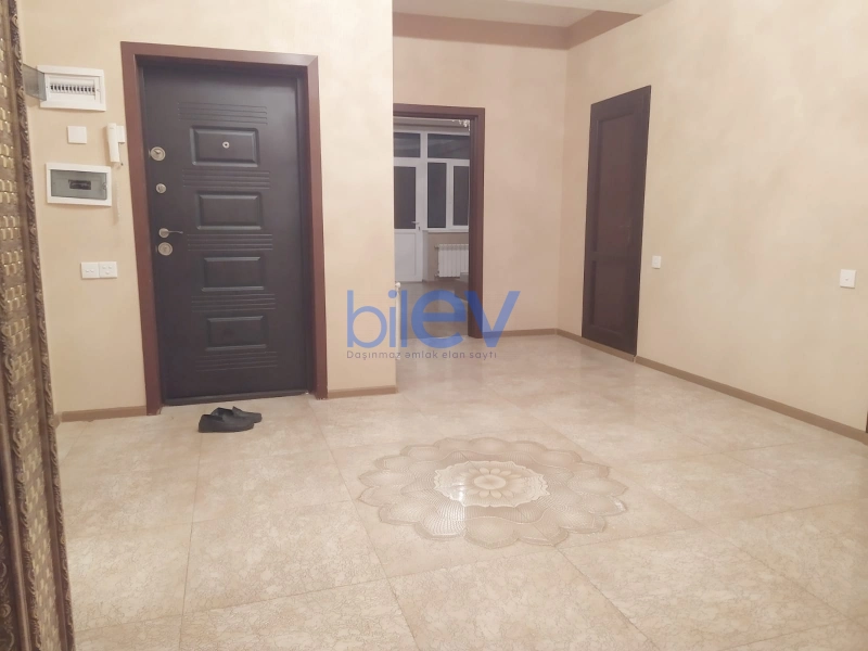 Aylıq Kirayə 3 otaqlı Yeni Tikili bina evi  120m², Bakı