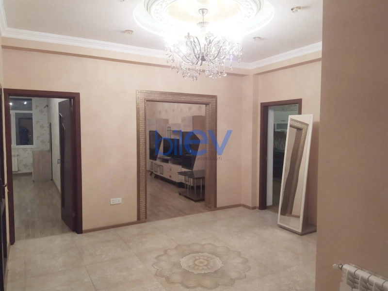 Aylıq Kirayə 3 otaqlı Yeni Tikili bina evi  120m², Bakı