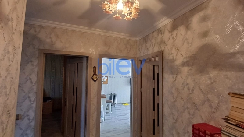 Satış 2 otaqlı Köhnə Tikili bina evi  80m², Bakı