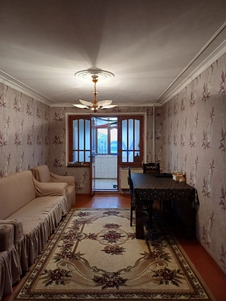 Aylıq Kirayə 3 otaqlı Köhnə Tikili bina evi  60m², Sumqayıt