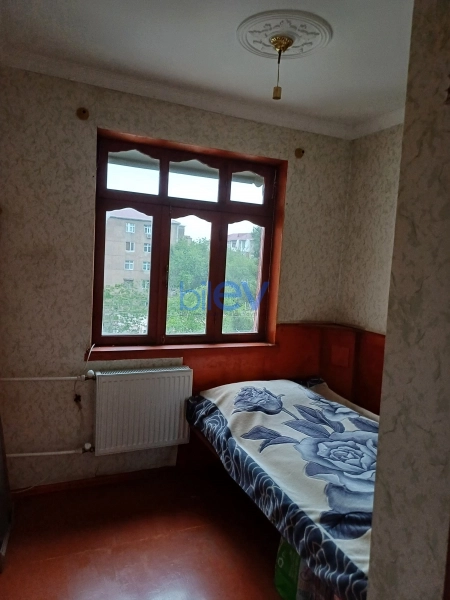 Aylıq Kirayə 3 otaqlı Köhnə Tikili bina evi  60m², Sumqayıt