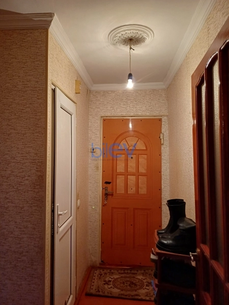 Aylıq Kirayə 3 otaqlı Köhnə Tikili bina evi  60m², Sumqayıt