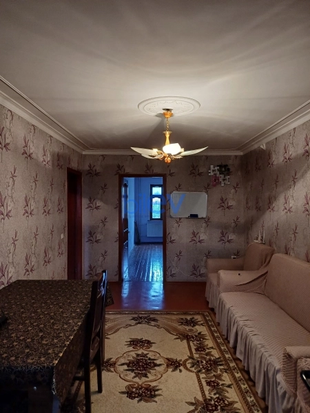Aylıq Kirayə 3 otaqlı Köhnə Tikili bina evi  60m², Sumqayıt