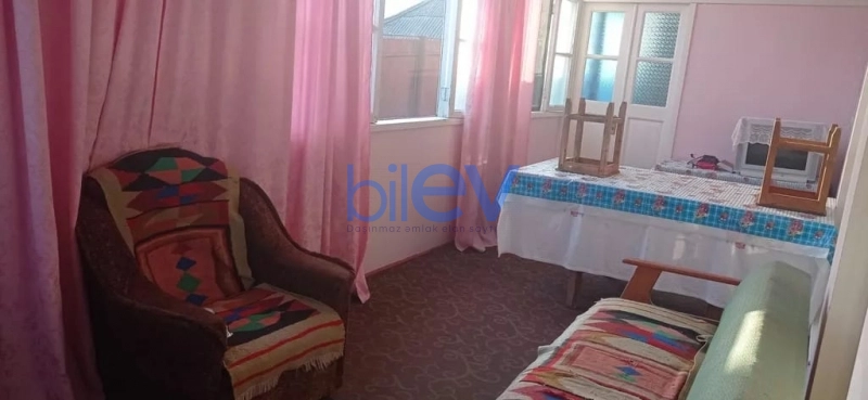Aylıq Kirayə 4 otaqlı Otaq yoldaşı  70m², Şəki